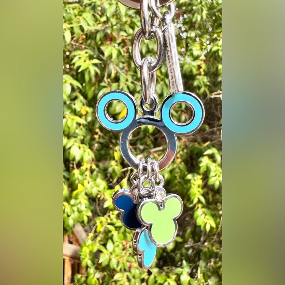 ✨ Swarovski Disney Mickey Mouse Keychain – Multicolor Enamel Charms